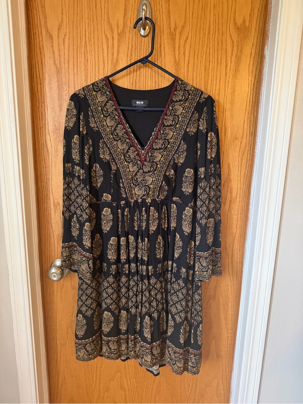 Maeve Black and Tan Embroidered V-Neck Boho Shift Dress